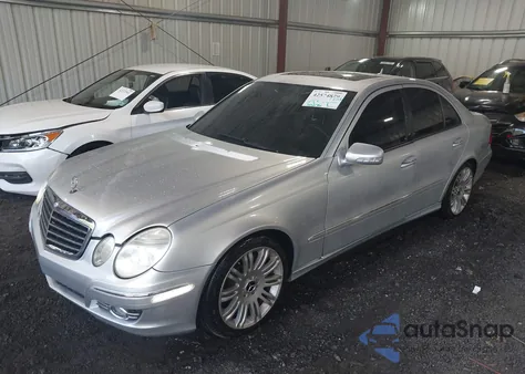 2007 Mercedes-Benz E 350 z USA, uszkodzony, nr VIN WDBUF56X27B077001